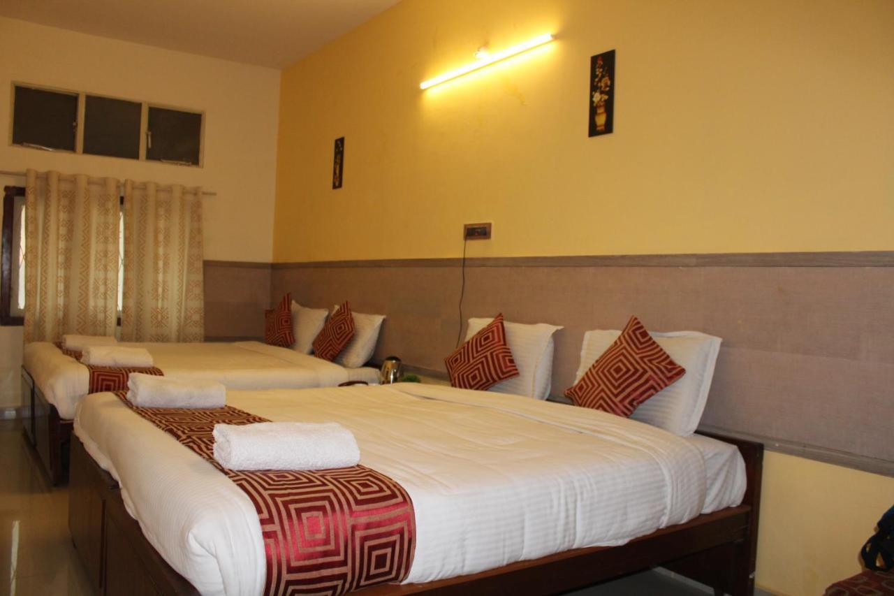Kaveri Hotel Bed & Breakfast Májszúr Kültér fotó