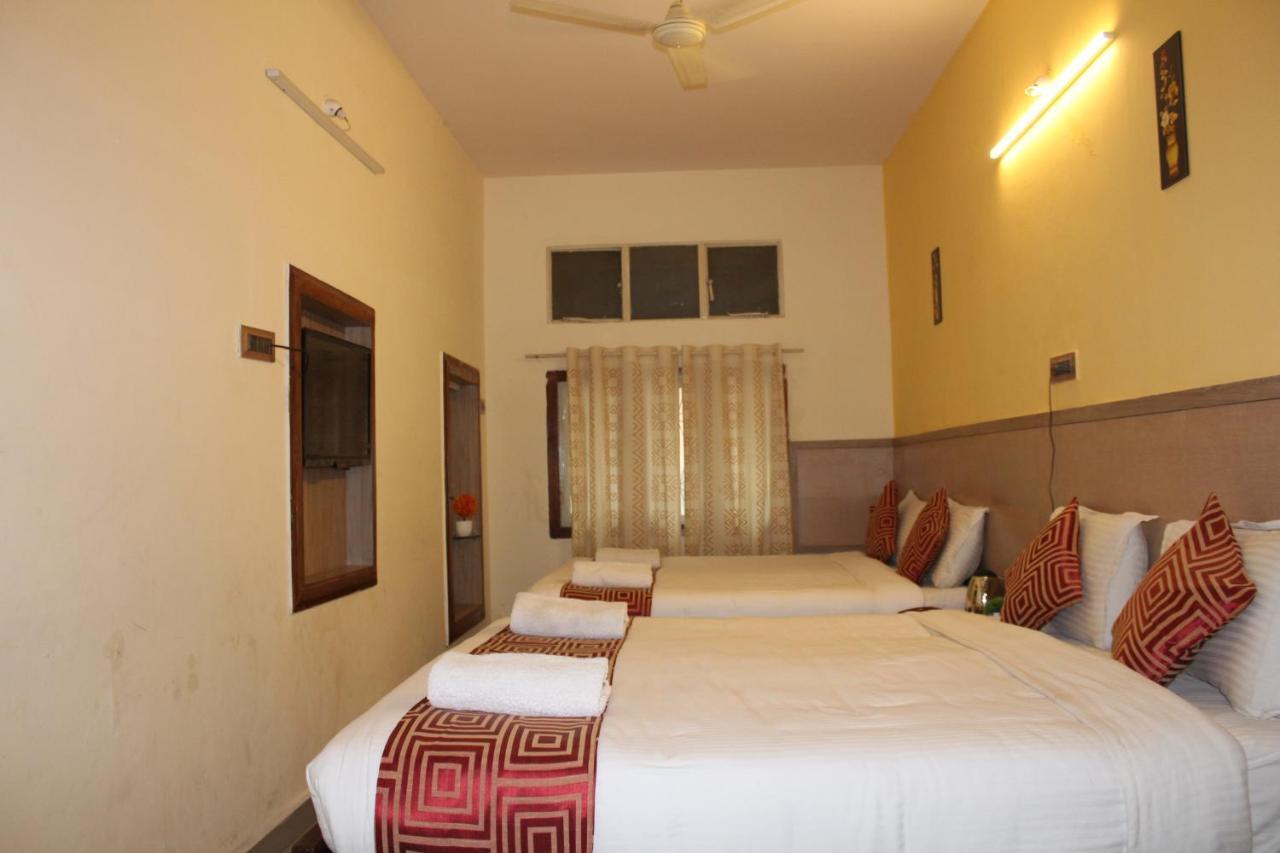 Kaveri Hotel Bed & Breakfast Májszúr Kültér fotó
